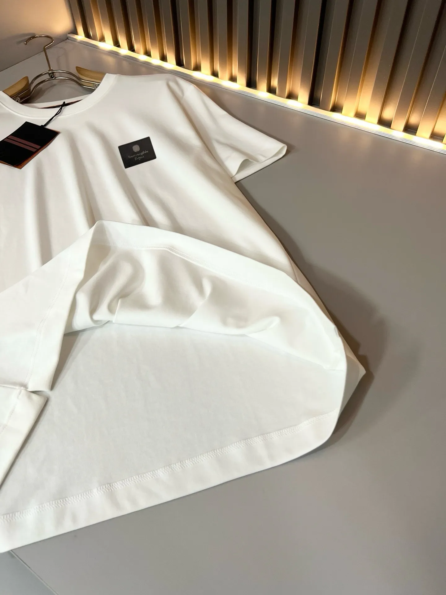 ，Ermenegildo Zeg*a * 2026 T ， ！ Classic ！ ！ ， 、 ！ 、 … Quality 。Size：M-3XL
